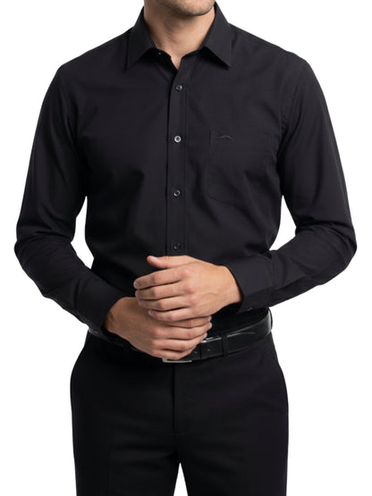 Camisa corte regular - Negro liso
