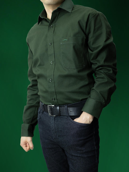 Camisa corte regular - Verde liso