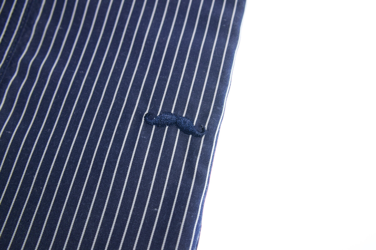 Camisa slim fit cuello Mao -  Marino rayas 2